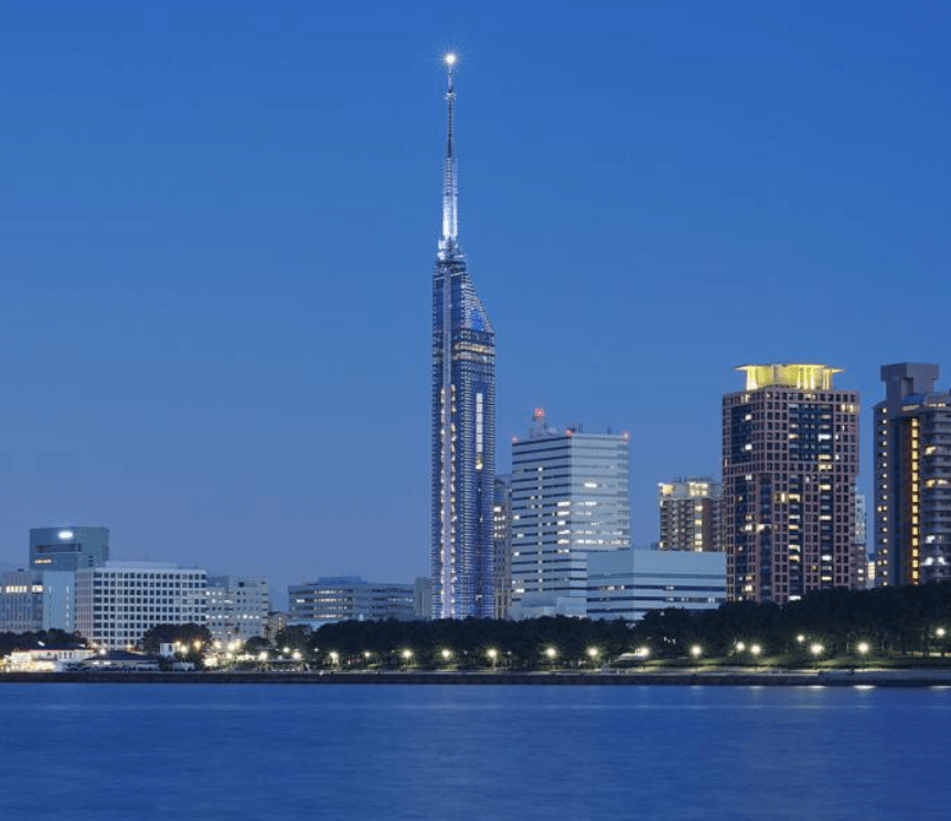 福岡冬季旅遊景點｜3. 福岡塔（Fukuoka Tower）